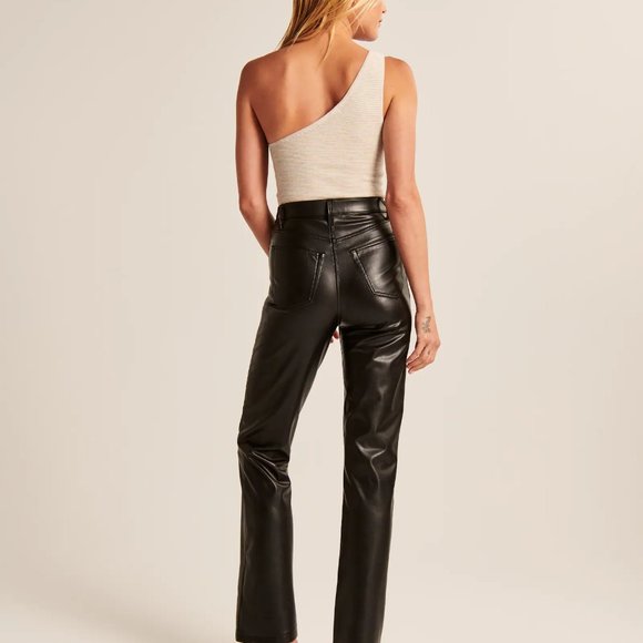 NWT Abercrombie Vegan Leather 90s Straight Pants (tik tok sensation) in black - Picture 5 of 6